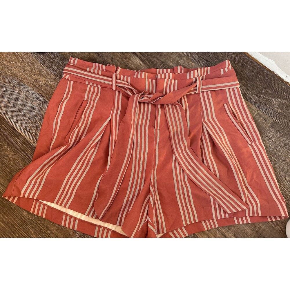 Torrid Shorts Womenโs plus Size 16 Pink Red Stripes Tie Belted Casual Summer